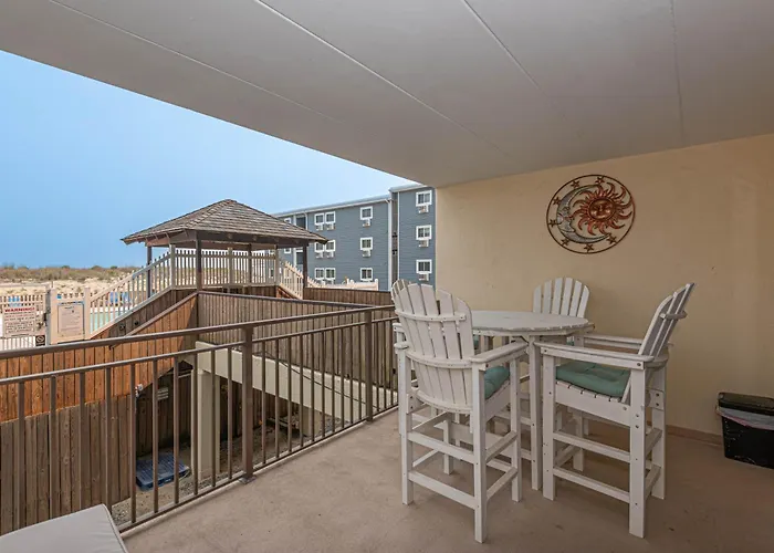 Holiday home Direct Oceanfront With Pool 68th St With Pool